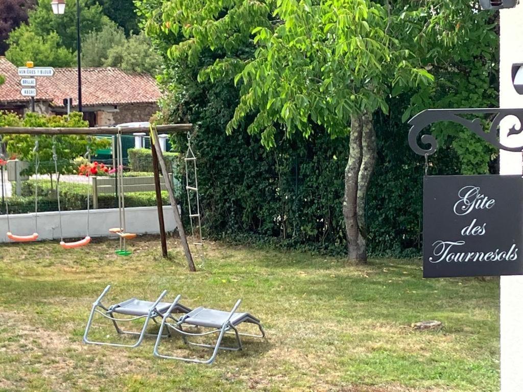 Gite Des Tournesols Oradour-Fanais Exterior foto